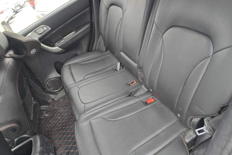 Used Haval H6 2016 Upgraded Model 1.5T Automatic Two-Wheel Drive Elite Version