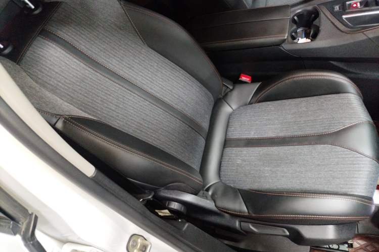 Used Peugeot 5008 2019 380THP 5-Seater Elite Edition Right Front Seat