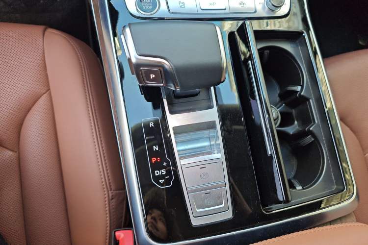 Used Audi Q7 2023 45 TFSI quattro S line Sport model
