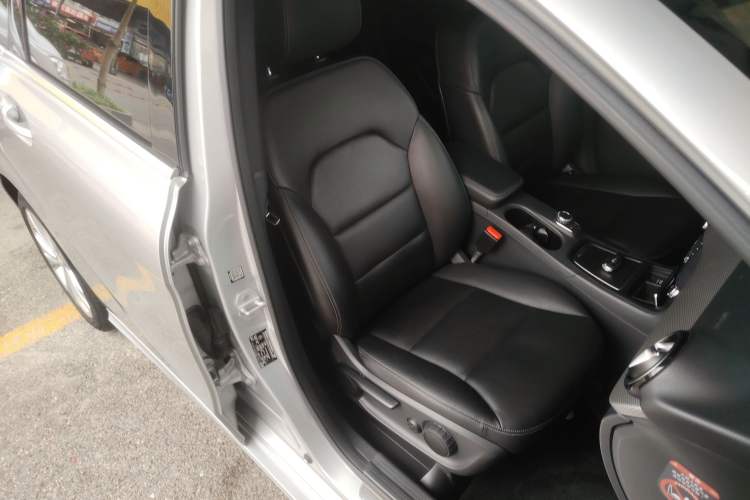 Used Mercedes-Benz B-Class 2015 B 200 Fashion Model