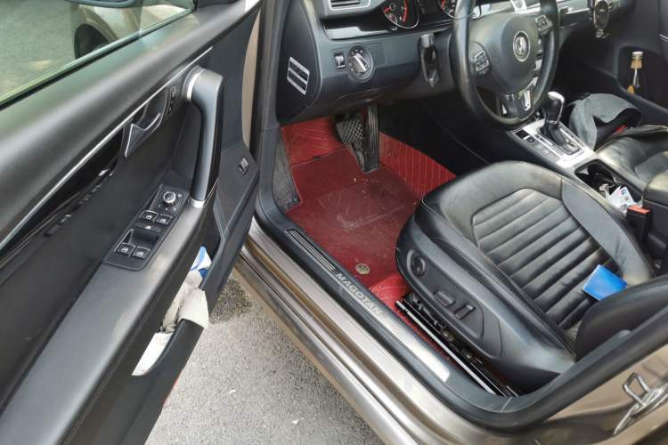 Used Volkswagen Magotan 2012 Revised 1.8TSI Luxury Version
