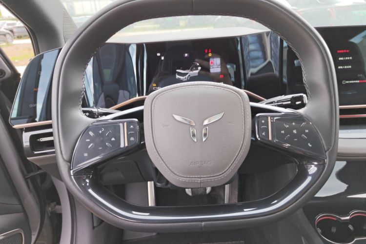 Used Hongqi EH7 2024 690 Pro Steering Wheel