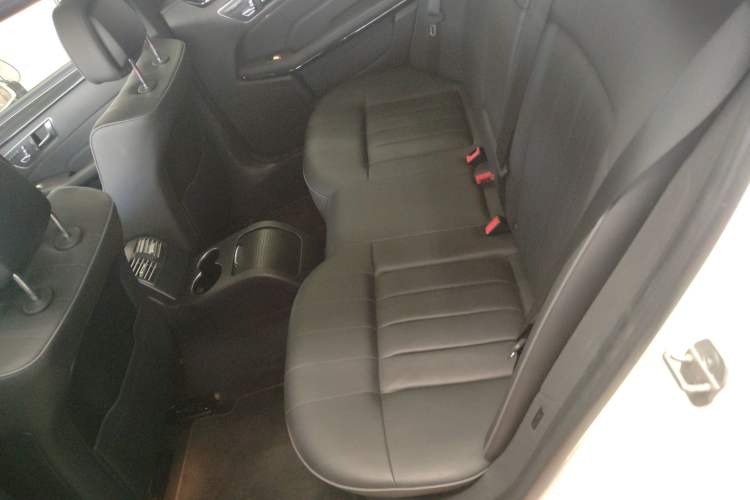 Used Mercedes-Benz E-Class 2015 Restyled E 260 L Sport Edition
