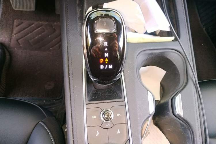 Used Cadillac XT4 2020 28T Two-Wheel-Drive Leading Version Gear Lever