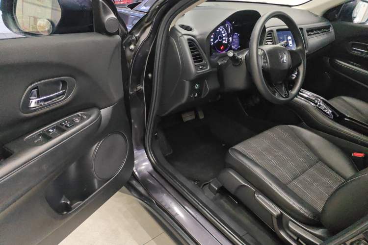 Used Honda Vezel 2017 1.8L CVT 2WD Elite Model