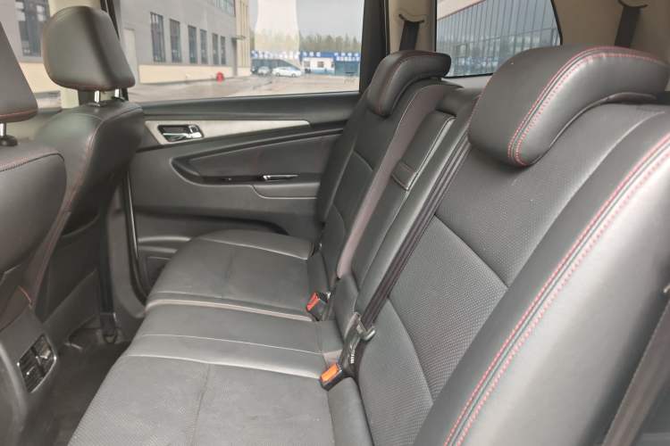 Used CHANGAN KAICHENG Oushang A600 2016 1.5L Manual Luxury 7-Seater Left Rear Seat