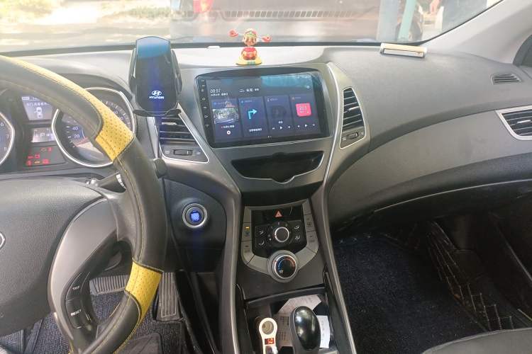 Used Hyundai Elantra (5th Generation / Langdong) 2015 1.6L Automatic Leading Model Audio And AC Panel