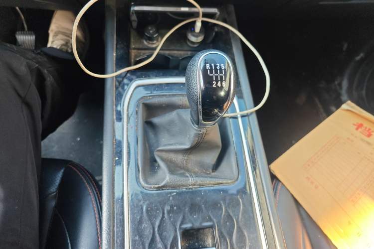 Used Dongfeng Fengon 580 2021 Revised ☆ Star Edition 1.5T Manual Luxury Version
