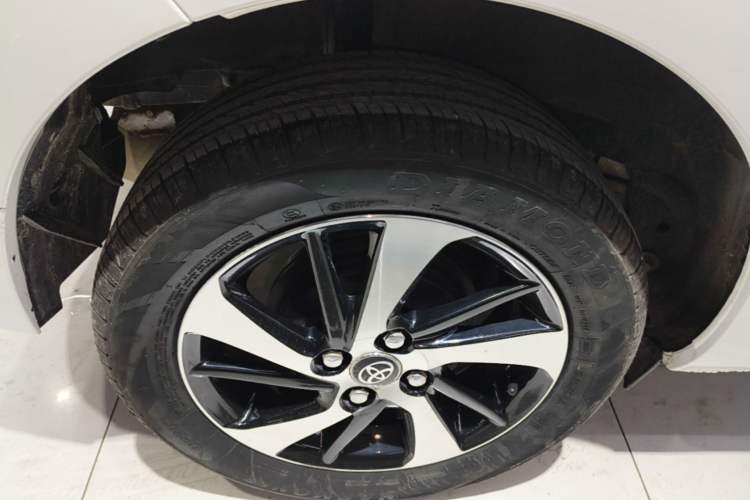 Used Toyota YARiS L Zhi Xuan 2019 1.5E CVT Dynamic Edition China VI compliant
