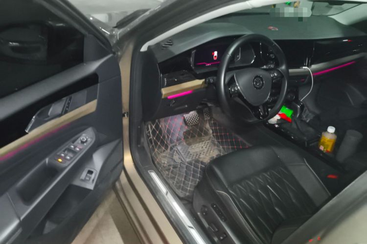 Used Volkswagen Passat 2019 330TSI Luxury Edition China VI Standard