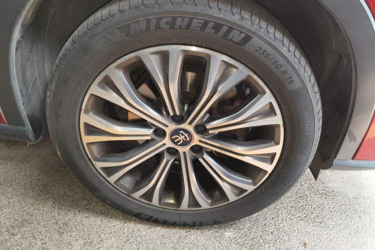 Used BYD Song Pro New Energy 2019 DM 1.5T Four-Wheel Drive Performance Edition Flagship Model