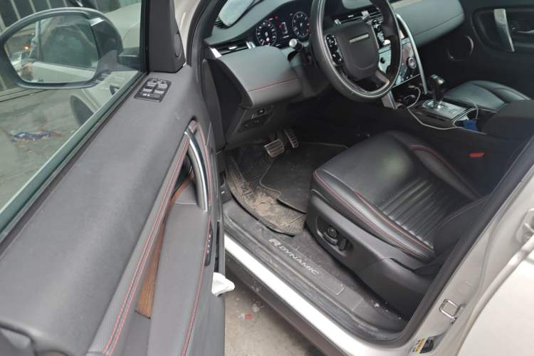 Used Land Rover Discovery Sport 2020 249 PS R-Dynamic Performance Tech Edition 5 Seats Driver Seat