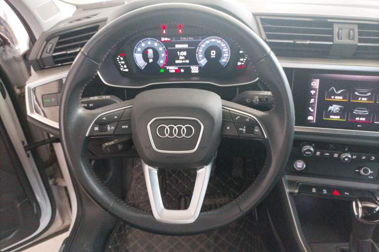Used Audi Q3 2020 35 TFSI Fashionable and Elegant Model
