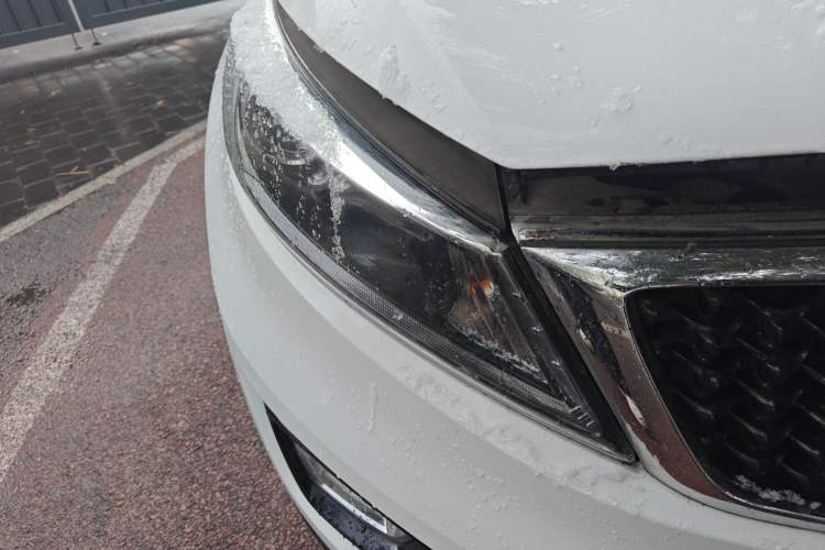 Used Kia Sportage R 2016 2.0L Manual Two-Wheel Drive GL Trim Right Front Headlight