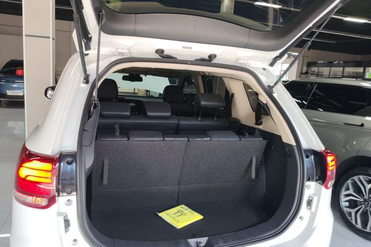 Used Mitsubishi Outlander 2021 2.4L 4x4 Zhi Xiang Edition 7 Seats