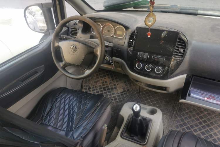 Used FORTHING Lingzhi 2015 M5 Q7 2.0L 7-seat Long-Wheelbase Comfort Model
