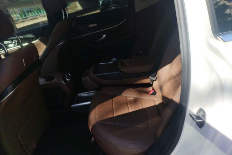 Used Mercedes-Benz E-Class 2019 Restyled E 300 L Sporty and Stylish Edition
