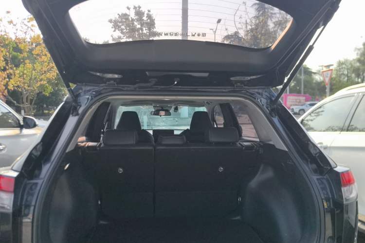 Used Toyota FRONTLANDER 2023 2.0L CVT Luxury Edition