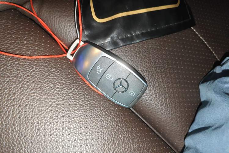 Used Mercedes-Benz GLC 2022 Refreshed GLC 300 L 4MATIC Dynamic Edition Vehicle Key