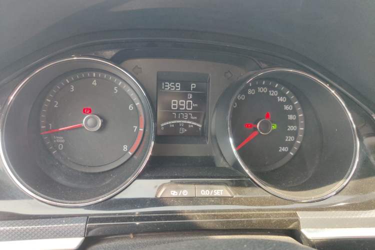 Used Volkswagen C-TREK 2018 230TSI DSG Comfort Model
