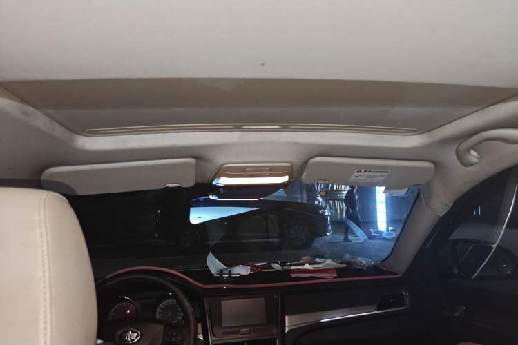 Used Bestune B30 2016 1.6L Manual Premium Edition Headliner