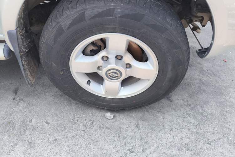 Used Nissan Paladin 2008 2.4L Two-Wheel-Drive Standard Version