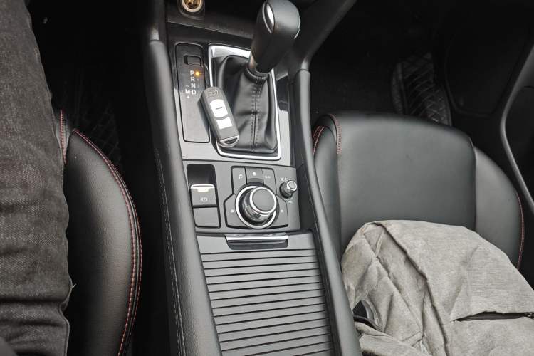 Used Mazda Mazda 3 Axela 2017 Sedan 1.5L Automatic Luxury Model Emission Standard China V