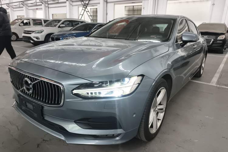 Used Volvo S90 2018 T4 Zhiyuan Edition