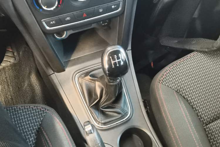 Used Chery Tiggo 3 2020 Million Global Edition 1.5L Manual Fashion Model