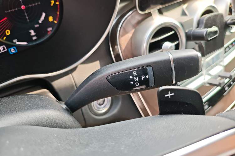 Used Mercedes-Benz GLC 2020 Facelift GLC 300 L 4MATIC Dynamic Edition Gear Lever