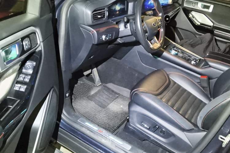 Used Ford Explorer 2023 EcoBoost 285 4x4 ST-LINE 6-Seater