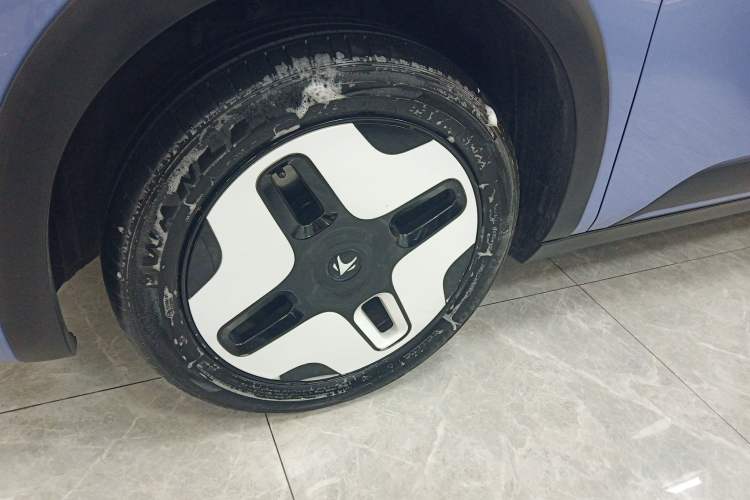 Used ARCFOX Kaola 2023 Family Edition Pro
