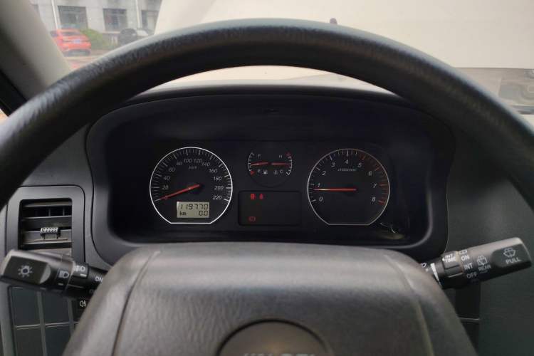 Used Jinbei Express 2018 2.0L Comfort Version V19
