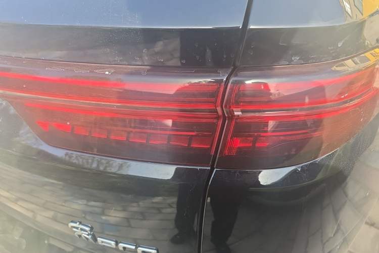 Used BYD Song Pro New Energy 2024 HONOR Edition DM-i 71KM Navigation Model Right Rear Taillight