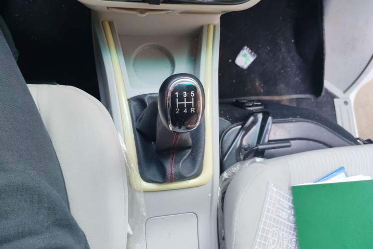 Used Jinbei New Hiace X30L 2023 1.5L Super Enjoyment Van 2/5 Seats Non-Air-Conditioned Version SWC15M