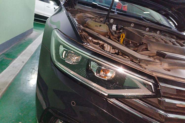 Used Volkswagen Magotan 2020 330TSI DSG Leading Model
