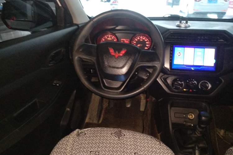 Used Wuling Hongguang 2021 1.5L Revised S Base Version with Electric Power Steering LAR