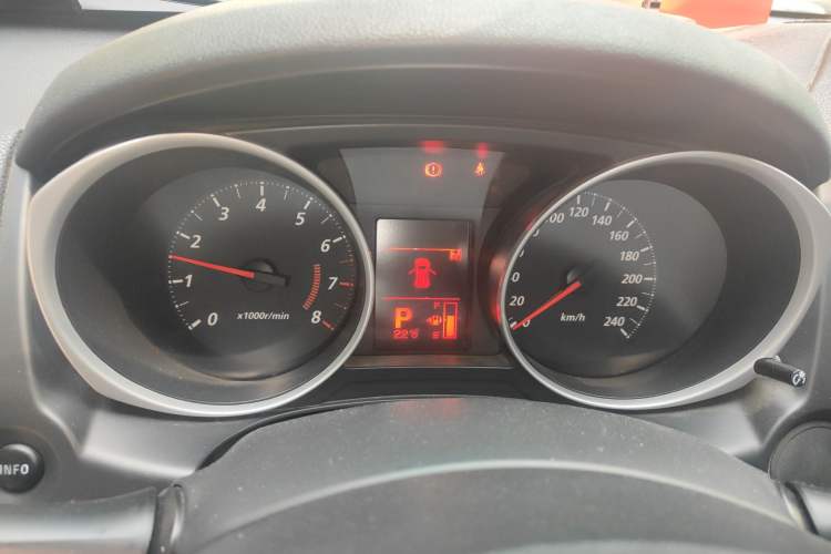 Used Mitsubishi ASX 2013 2.0L CVT Two-Wheel Drive Elite Edition Instrument Cluster