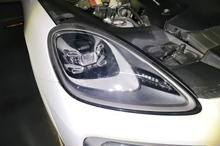 Used Porsche Cayenne E-Hybrid 2021 Cayenne E-Hybrid 2.0T