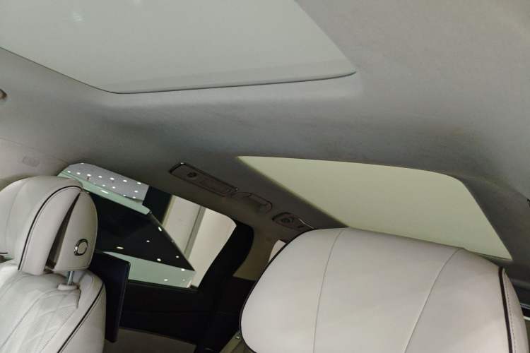 Used Denza D9 2024 DM-i 980 Four-Wheel Drive Flagship Model