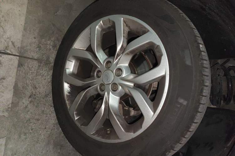 Used Land Rover Discovery Sport 2015 2.0T SE
