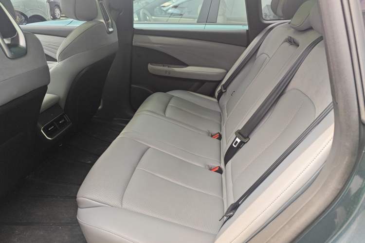 Used Nissan N7 2025 510 Max Left Rear Seat