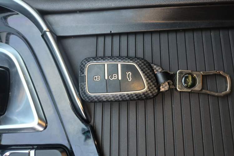 Used Dongfeng Aeolus AX7 2020 1.6T Automatic AI Navigation Model China VI Standard