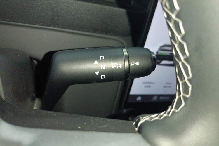 Used iCAR V23 2025 401 Two-Wheel Drive Advanced Edition Gear Lever