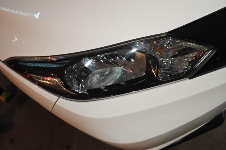 Used Honda Vezel 2016 1.8L CVT Front-Wheel Drive Pioneer Edition
