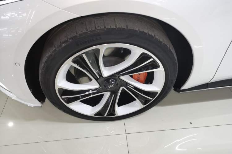 Used IM L7 2022 Pro Model Left Front Wheel Hub