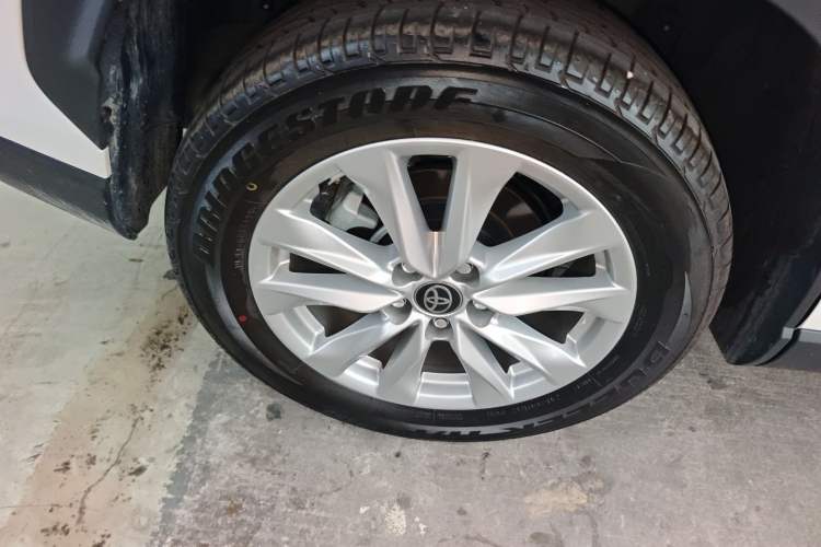 Used Toyota Corolla Cross 2026 Model 2.0L Pioneer Edition
