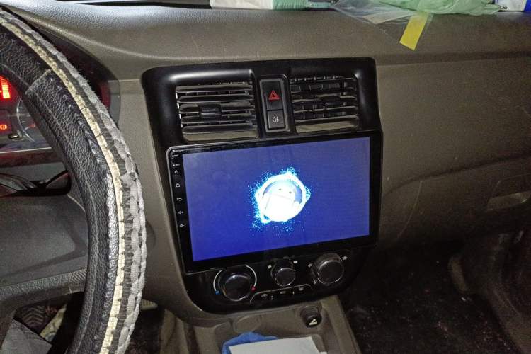 Used Wuling Rongguang V 2018 1.5L Practical Version Audio And AC Panel