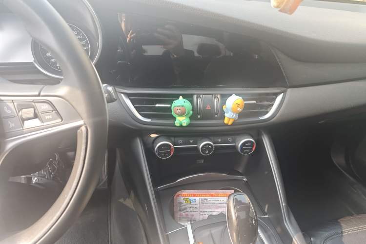 Used Alfa Romeo Giulia 2017 2.0T 280HP Luxury Edition