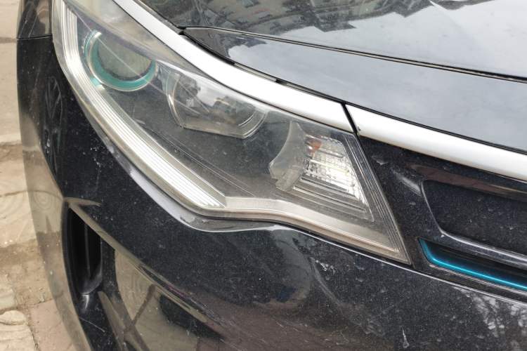 Used Kia K5 2016 2.0L Hybrid GLS Right Front Headlight